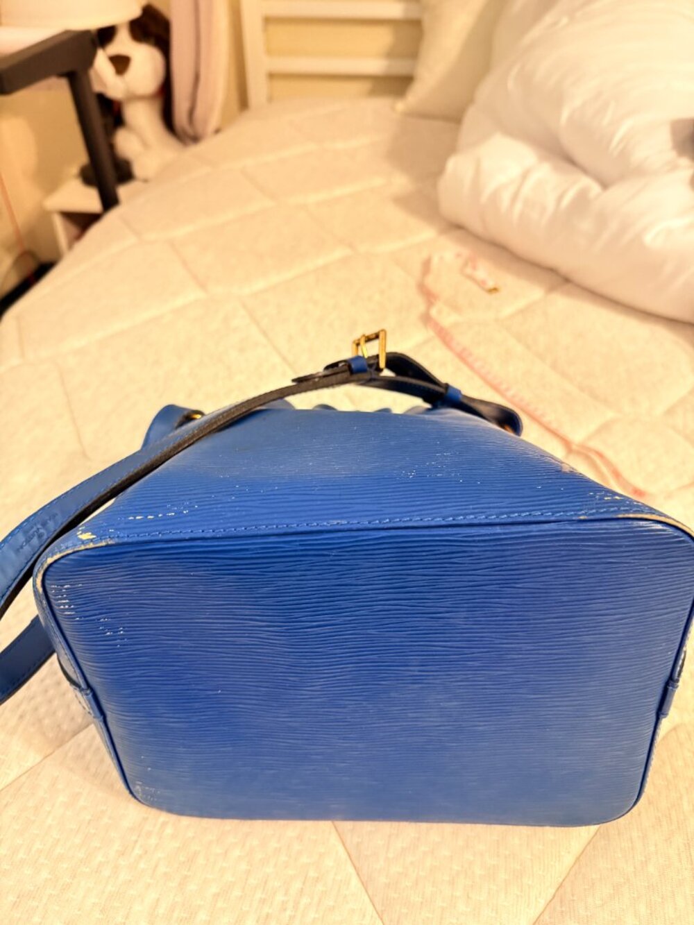 Louis Vuitton Neo Noe Epi Leather Drawstring Bag - Picture 11 of 14